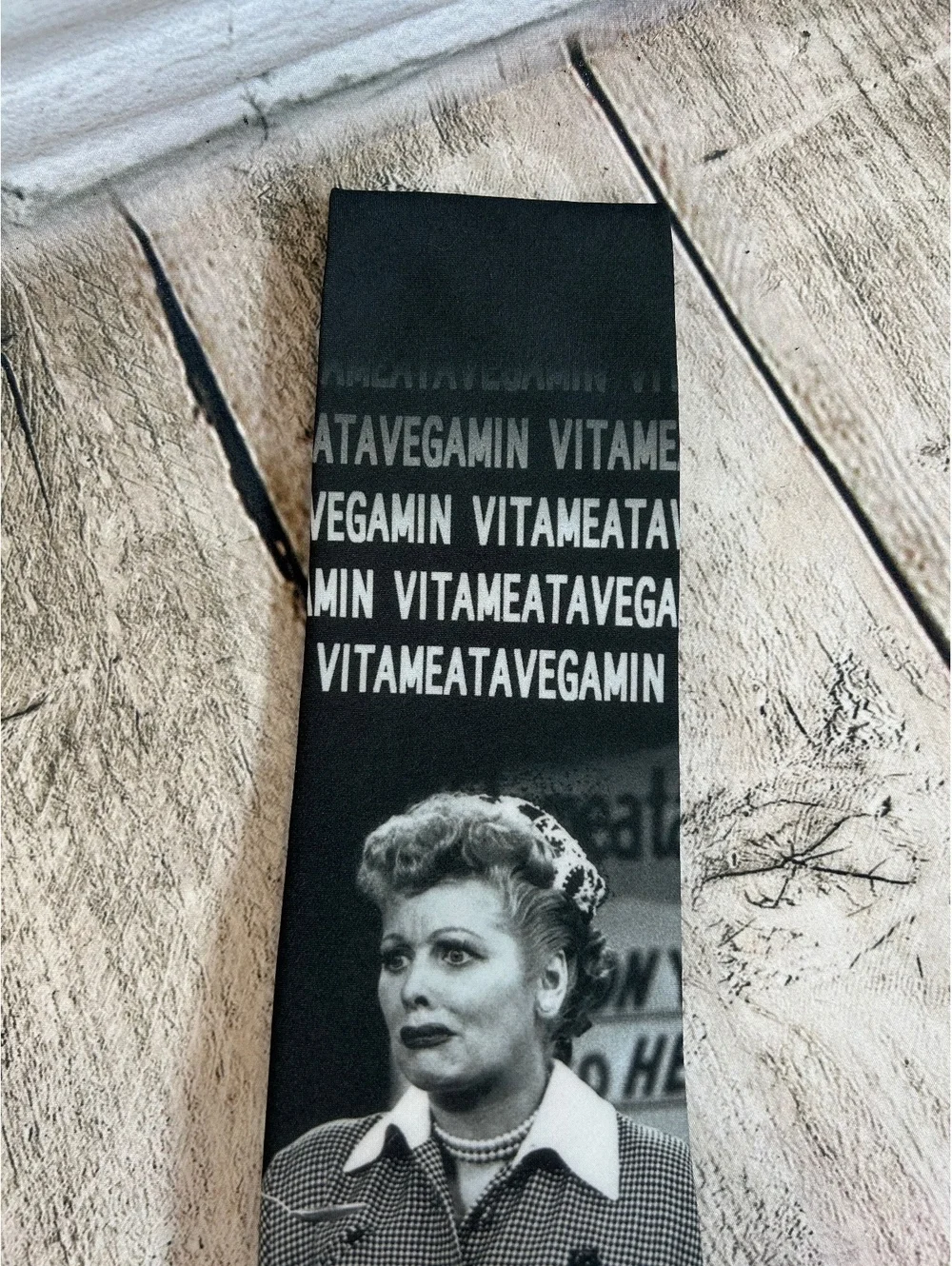 RALPH MARLIN & CO Men’s I Love Lucy - Vitameatavegamin Necktie